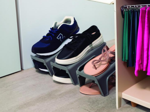 3 itens indispensáveis para organizar seus sapatos e aproveitar melhor o espaço!